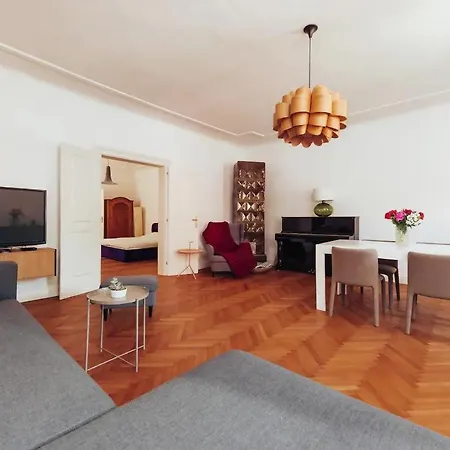 Apartman Stanovanje V Centru Starega Mestnega Jedra